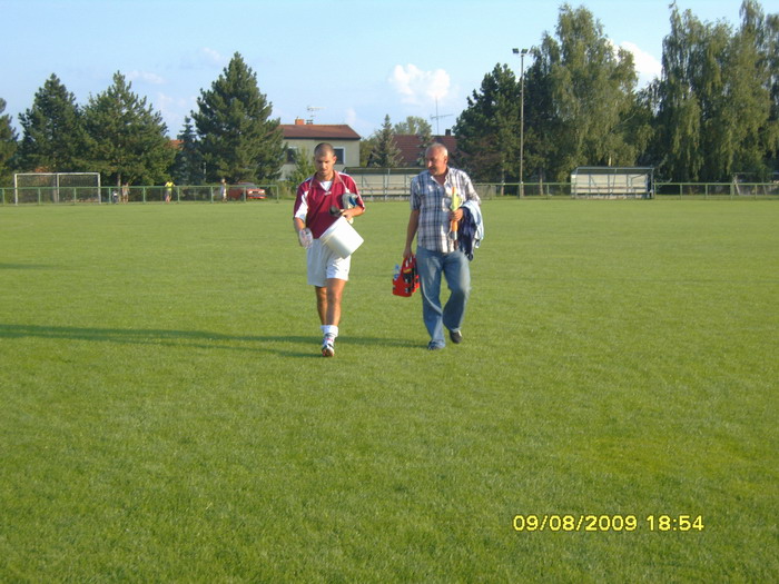 b8.jpg